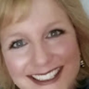 Meet your Posher, Lorrie